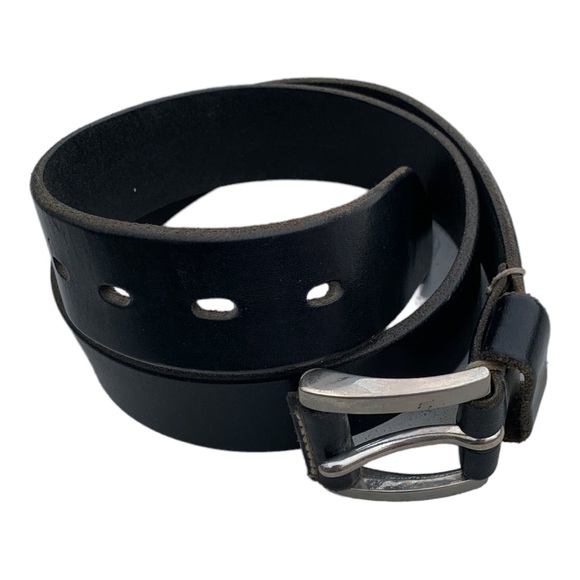 GAP black leather belt